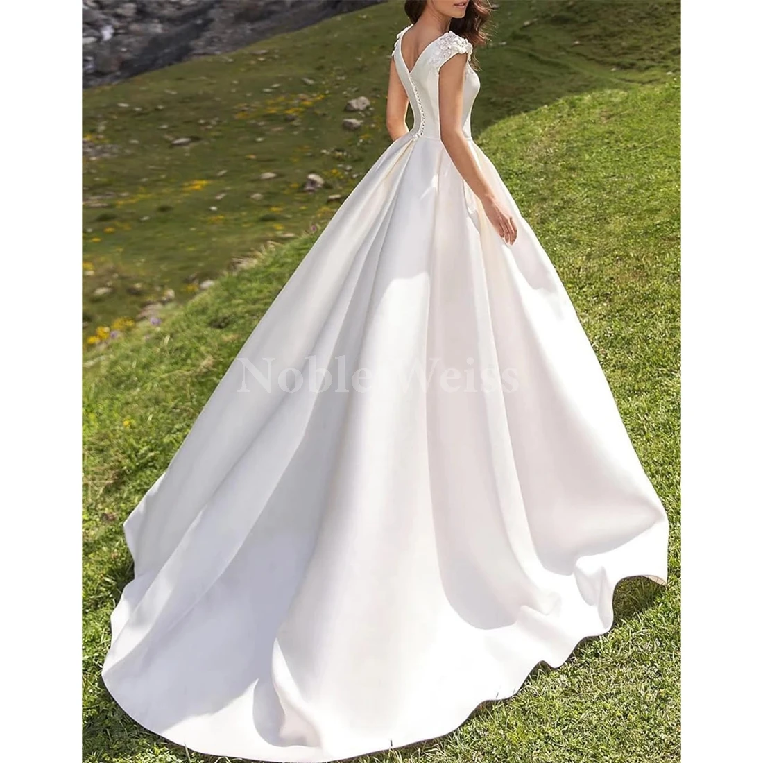 エレガントな A ライン ボートネック ノースリーブ ウェディング ドレス アップリケ ブライダル ガウン カスタマイズ