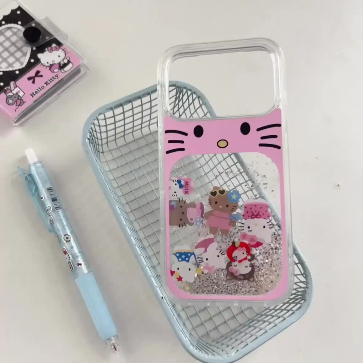 スライド式ピンクグリッターハローキティスマホケース iPhone 17 Pro Max 15 16 13 14 Pro Max用 保護カバー 可愛い漫画風ファンダ