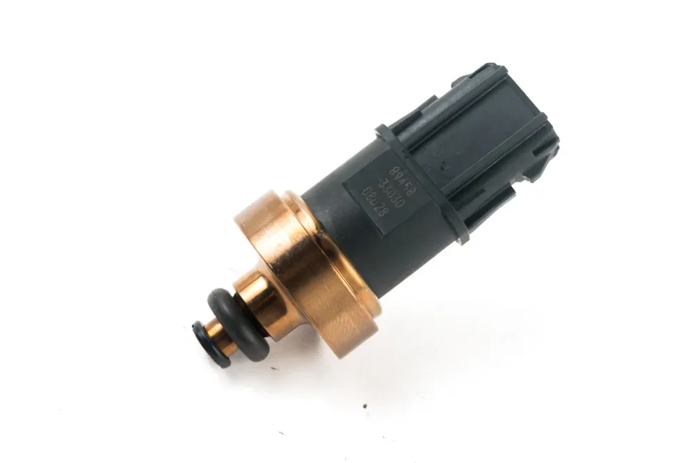 89458-33030-fuel-pressure-sensor-corolla-camry-highlander-rav4-senna-es250