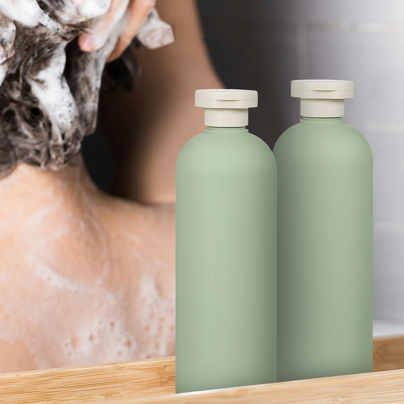 

2Pcs Empty Travel Size Containers 400Ml Smooth Surface Squeeze Bottles for Cosmetics Lotion Oil with Caps