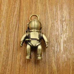 Solid Brass Astronaut Metal Figurine Keychain Pendant Luggage Accessories Decorative Figurines DIY Accessoires Miniatures