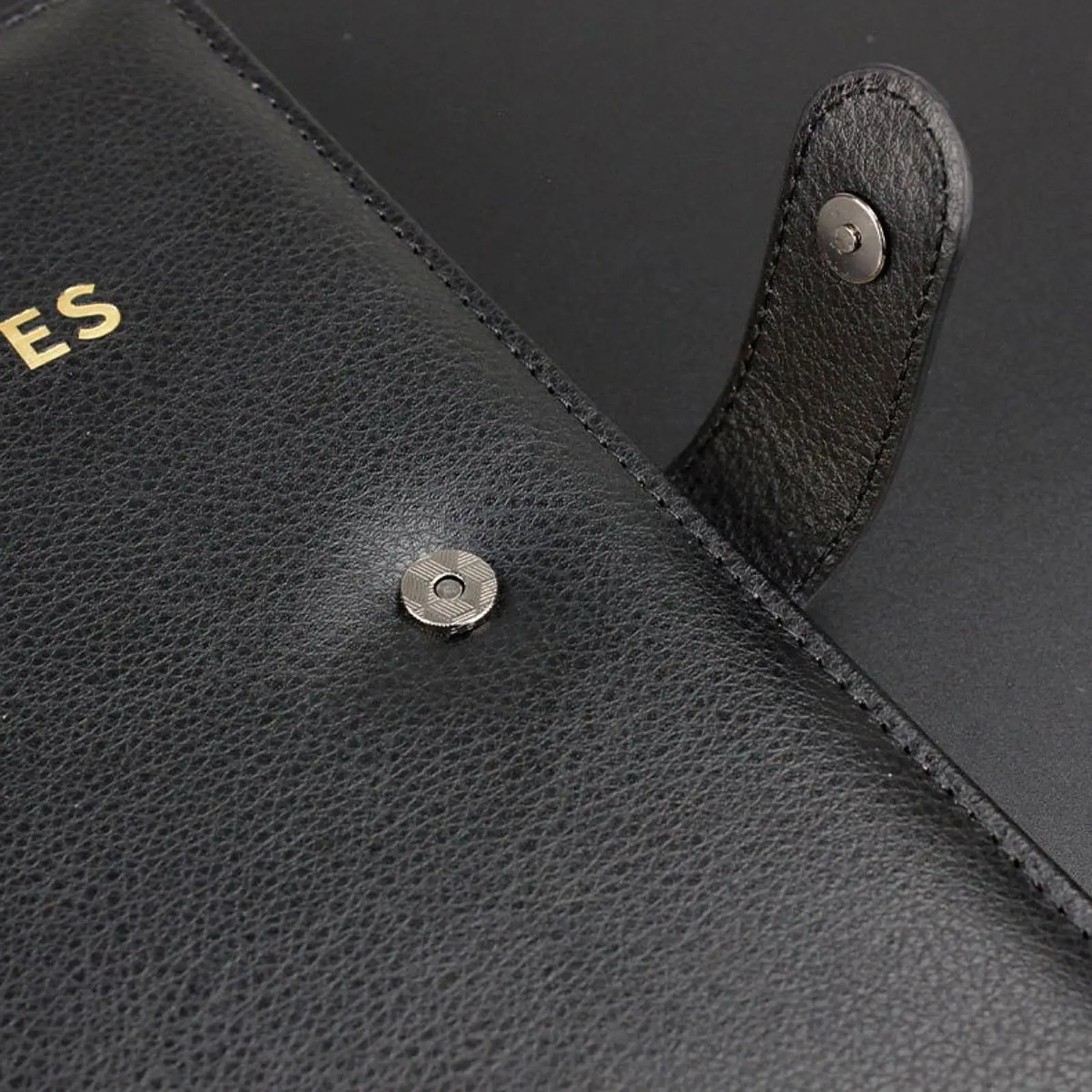 

Golf Notebook Yardage Book Waterproof PU Leather Reusable Scorecard Holder for Park Golf Pouch and Accessories for Women