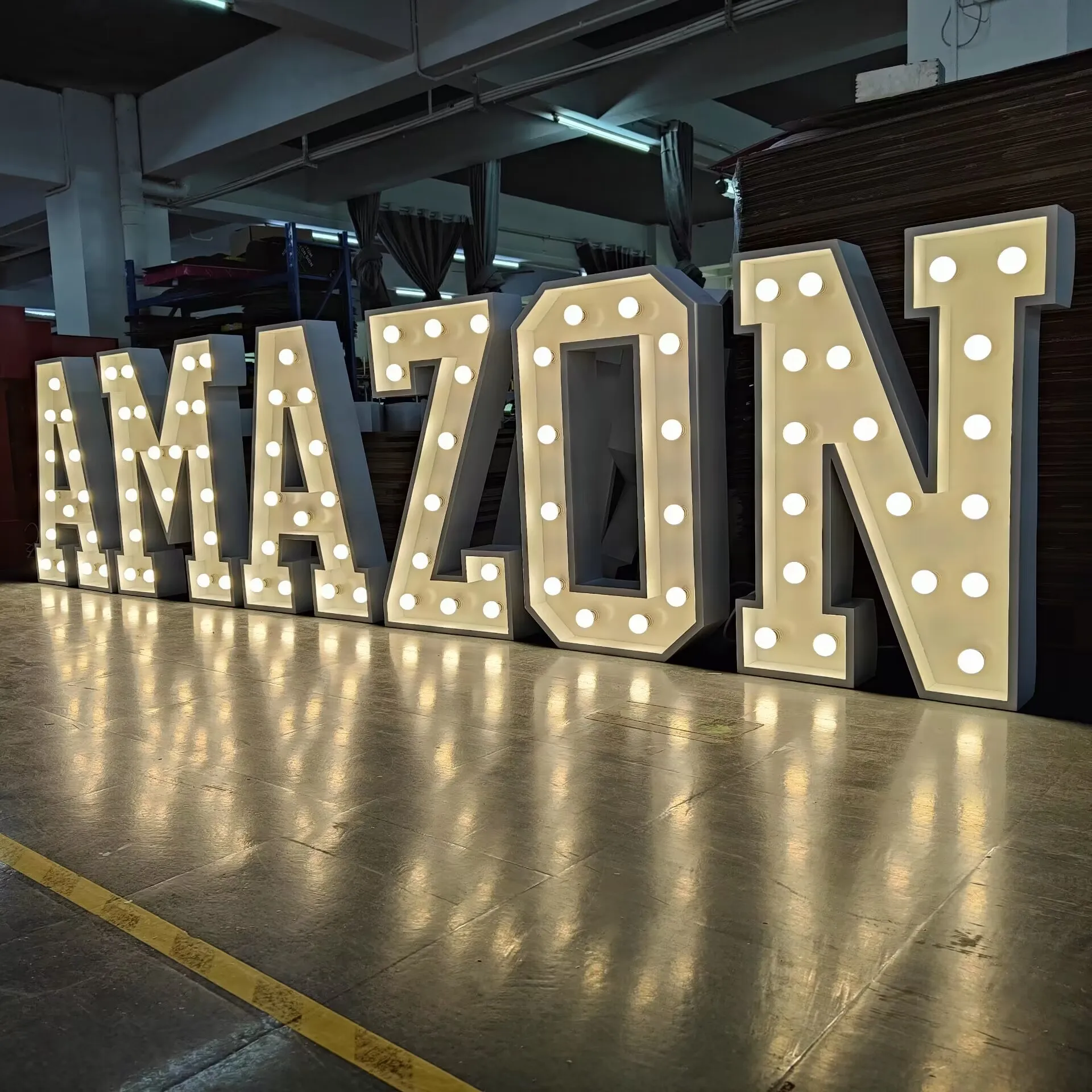 Xv Giant Diy Customized Led Acrylic Sign Letter Large Light up Letters Sale Word Signs for Bedroom