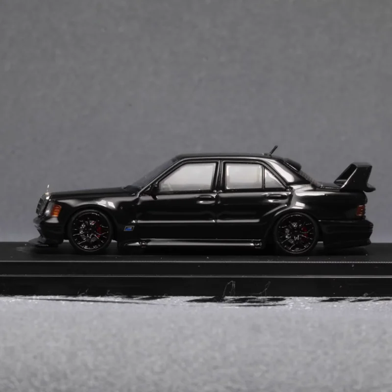 

HKM 1:64 Scale 190E W201 2.5-16 EVO2 Restmod Alloy Car ModelStatic Collection Decorated Holiday Toy