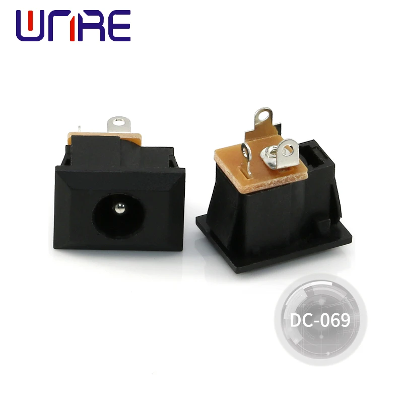 DC-069 3P Vertical DC Power Socket Interface Adapter Accessories Equipment Product Charging Port Female Black Connector