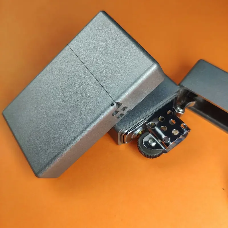 

Titanium Alloy Heavy Armor Thickened Narrow Version come on Lighter Windproof Personalized High-end Gift To Friendsds