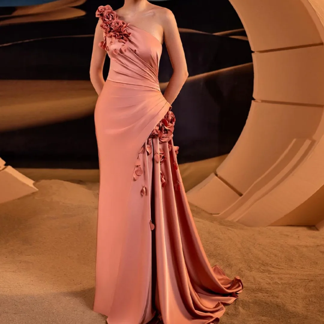 ชุดราตรีงานแต่งงานผ้าซาตินทันสมัย แต่งดอกไม้ 3 มิติ ผ่าข้าง แบบไหล่เดียว ทรงเมอร์เมด สำหรับแขกในงานแต่งงาน แม่เจ้าสาว  สามารถสั่งตัดได้