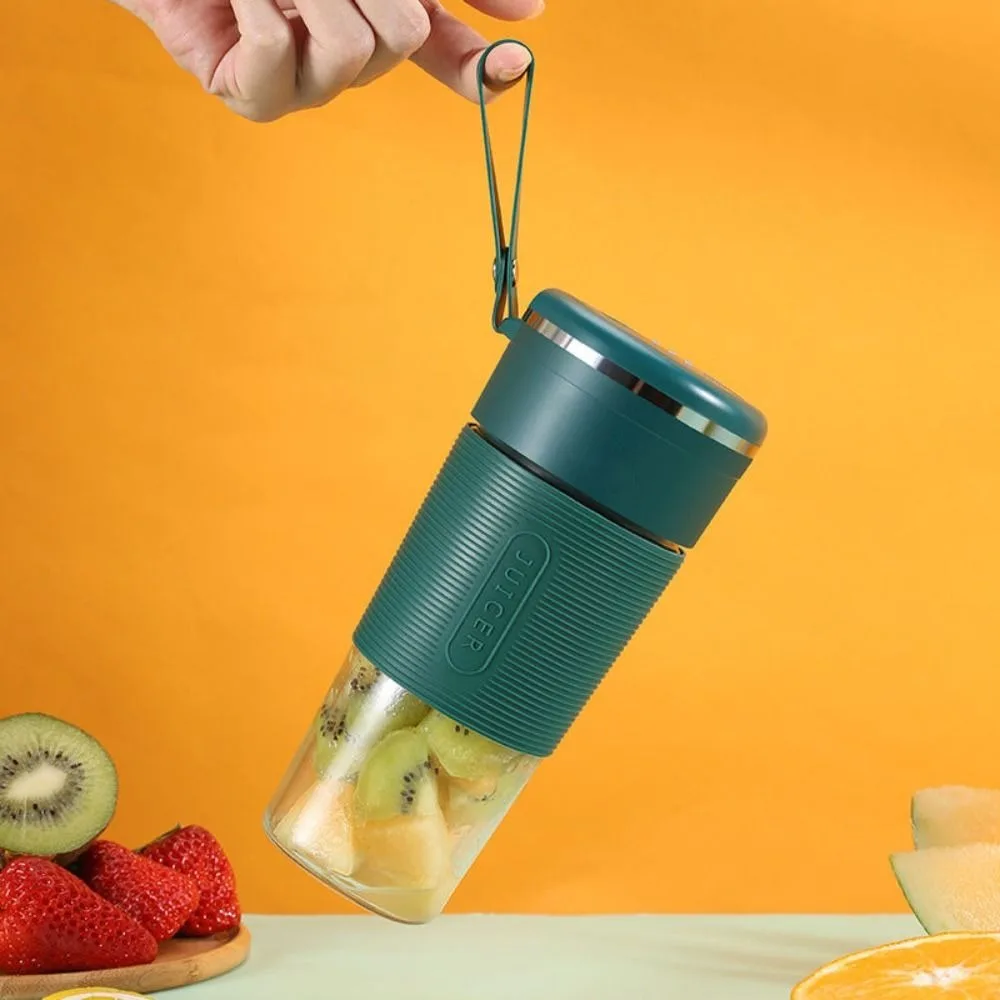 

Drink Mixer Wireless Electric Juicer Cup Rechargeable Mini Fruit Juice Maker with Silicone Cup Cover Smoothie Blender Office
