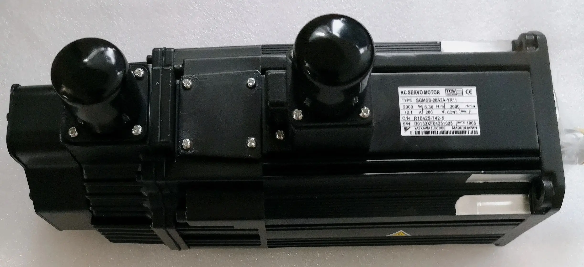 Original Genuine SGMSS-20A2A-YR11 Brand New Servo Motor，Fast shipping，SGMSS 20A2A YR11