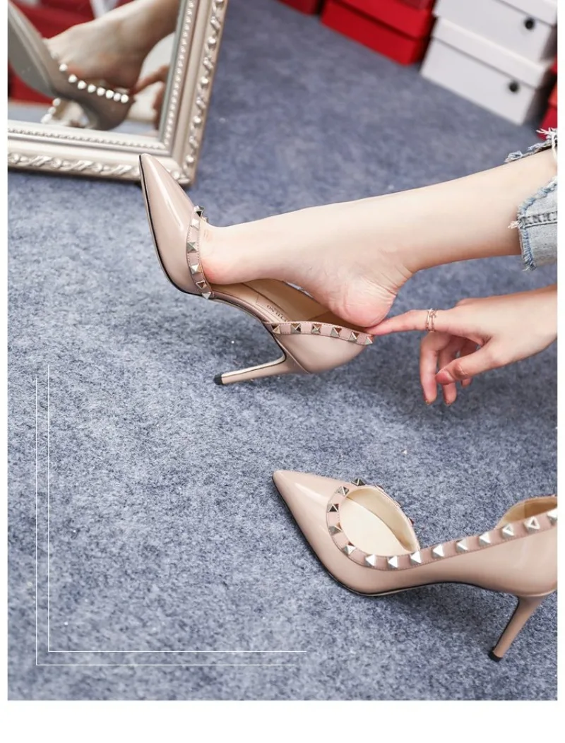 2024 Summer New Lacquer Leather Rivet Pointed High Heels Fashion Side Hollow Shallow Mouth Women\'s Thin Pumps Single Shoes 35-41