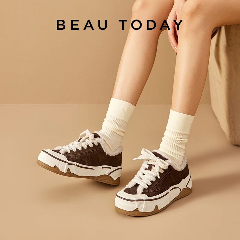 Thumbnail 2 - #37 Best Canvas Shoes to Buy In 2026