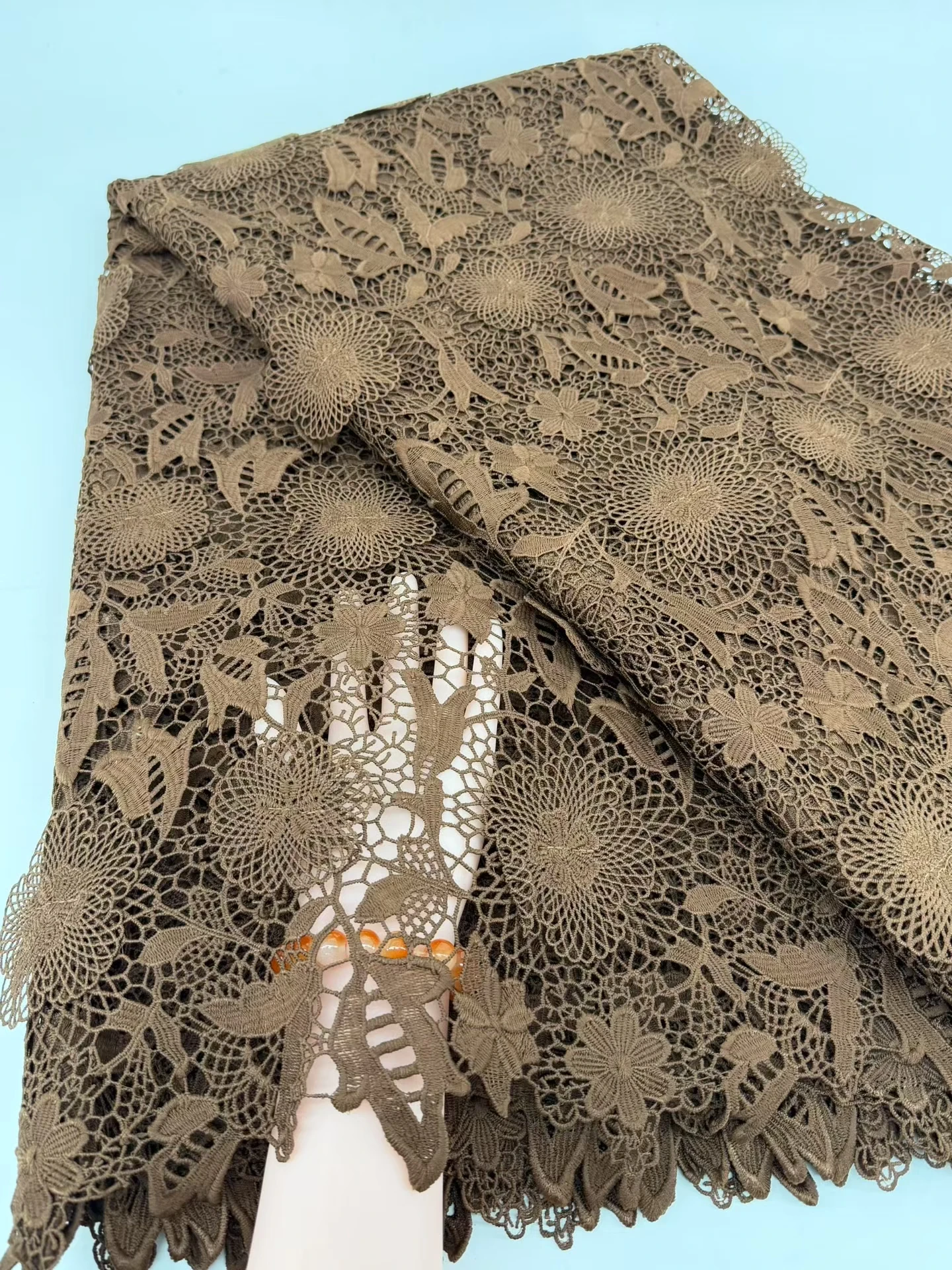 المبيعات الساخنة 5 ياردة الأفريقي جبر الحبل أقمشة الدانتيل 2025 أحدث النيجيري للذوبان في الماء أقمشة الدانتيل للنساء فستان الحفلات H159-1