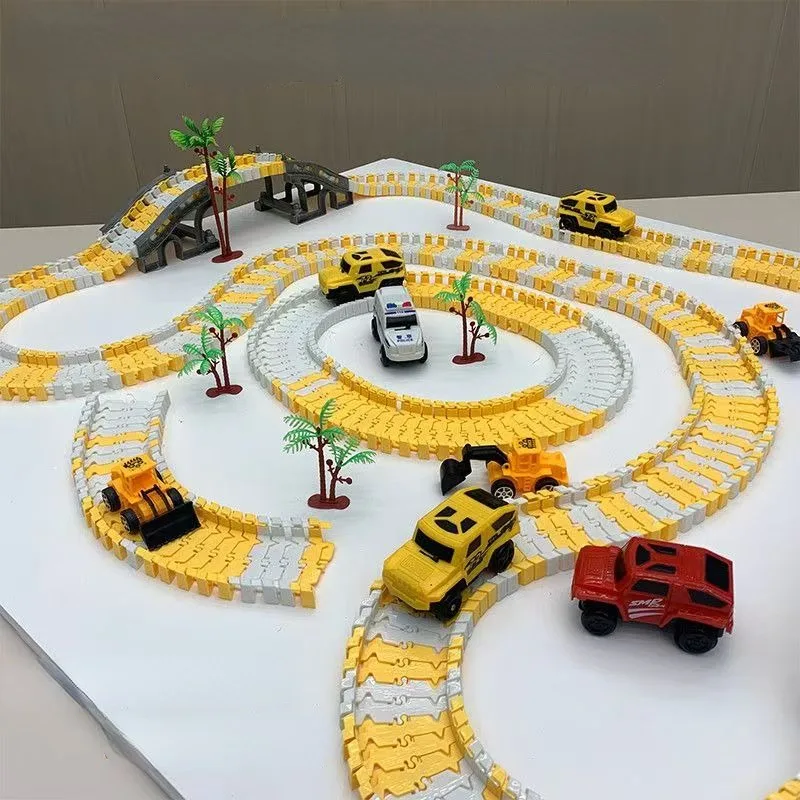 Ingegneria variabile Rail car Kids Group assemblato little train Racing boy car set regalo giocattolo educativo