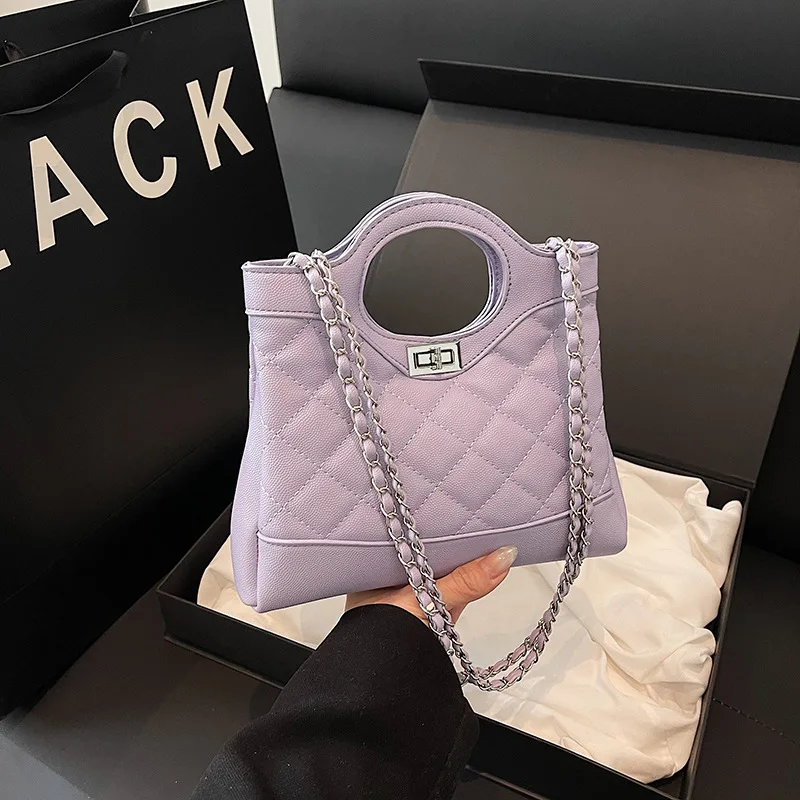 

2025 Spring New Style! Women's Stylish Large-Capacity Chain Underarm Bag – Quilted Tote Bag, Trendy Handheld Briefcase