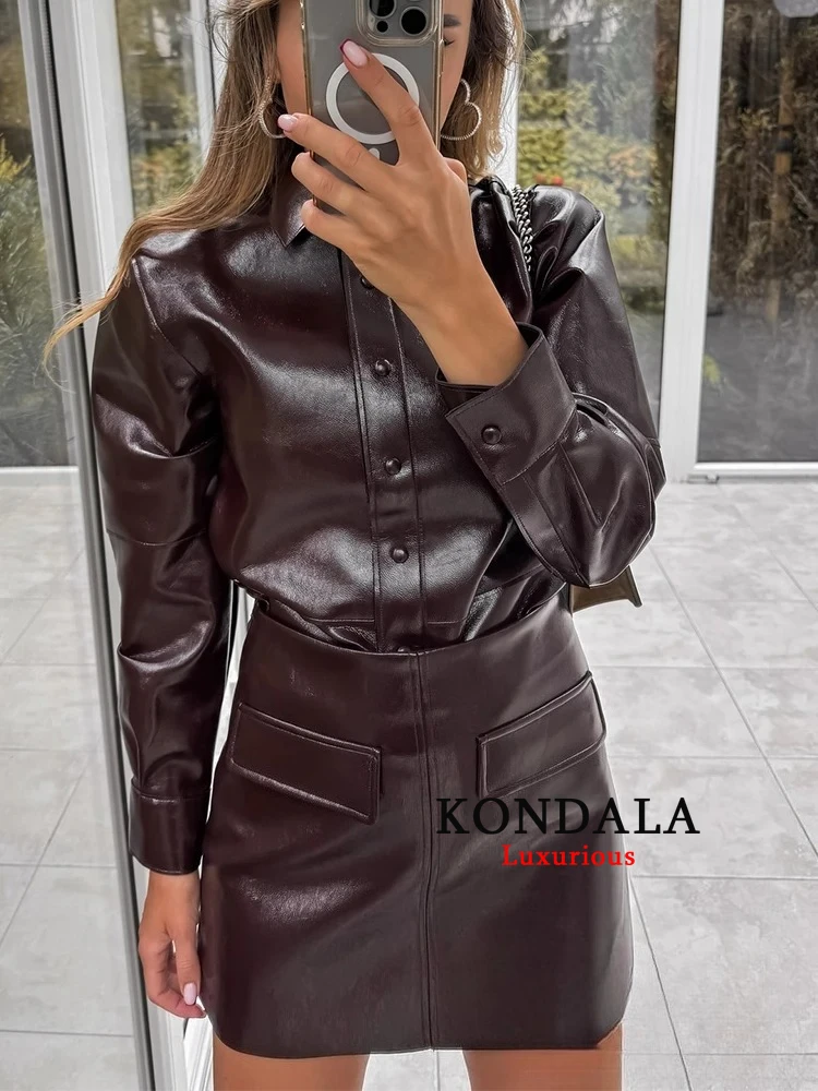 

KONDALA винтажный женский костюм из искусственной кожи, куртки с отложным воротником и длинными рукавами, прямая мини-юбка, модный осенне-зимний костюм 2024,