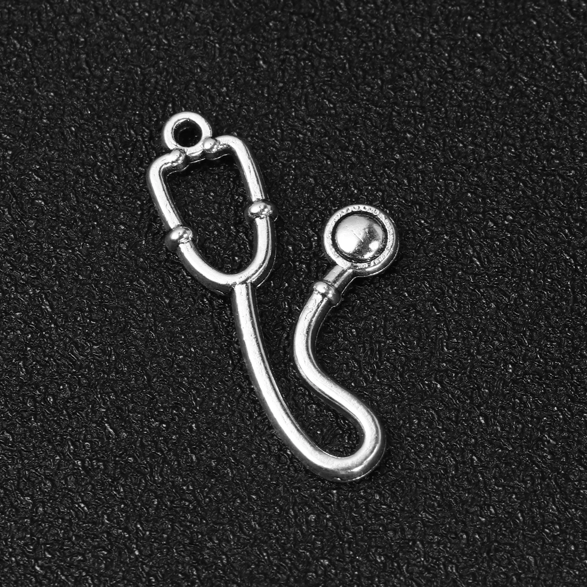 

100 Pcs Retro Zinc Alloy Stethoscope Pendant DIY Jewelry Accessories Cellphone Decor Charms Anklet Necklace Bracelet Earring