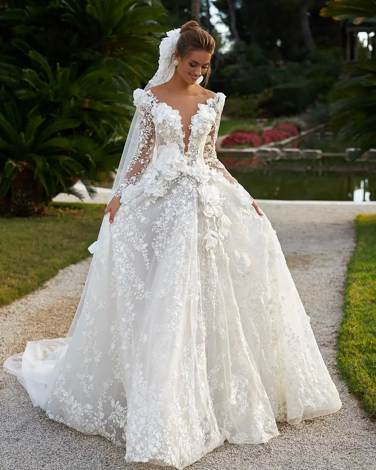 Romantic Wedding Dresses A-Line V-Neck Appliques 3D Flowers Long Sleeve Princess Bridal Gown Vestido de novia Custom Made