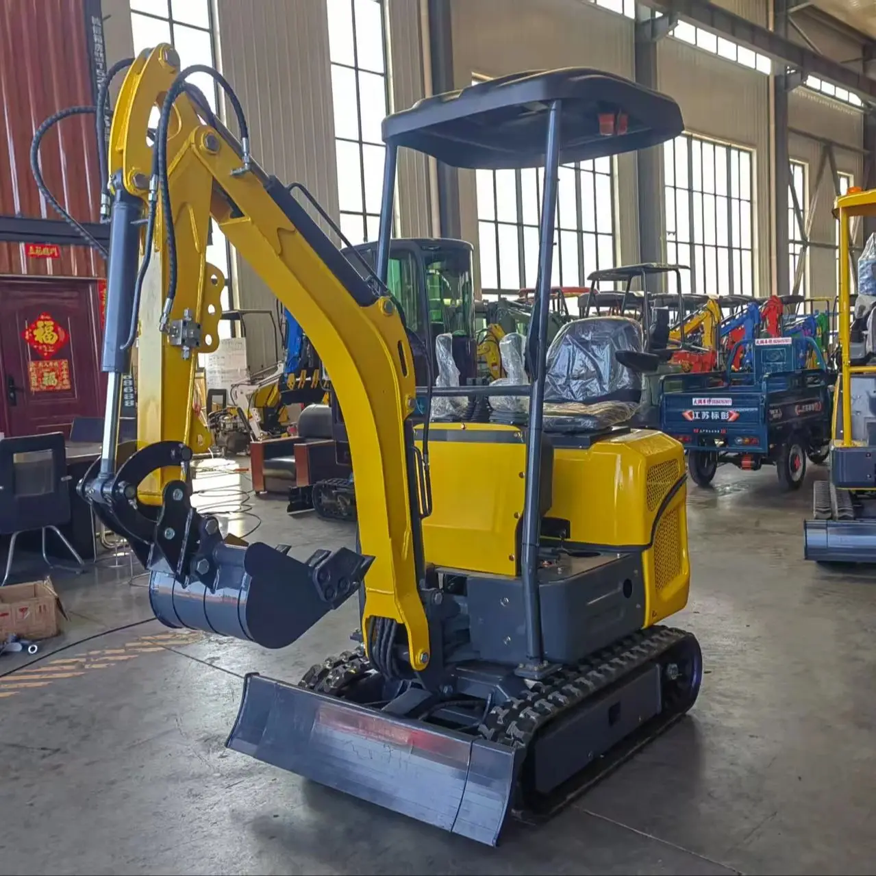 

Индивидуальный компактный мини-экскаватор, 1 тонна, 2 тонны, двигатель EPA B&S, микроэкскаватор