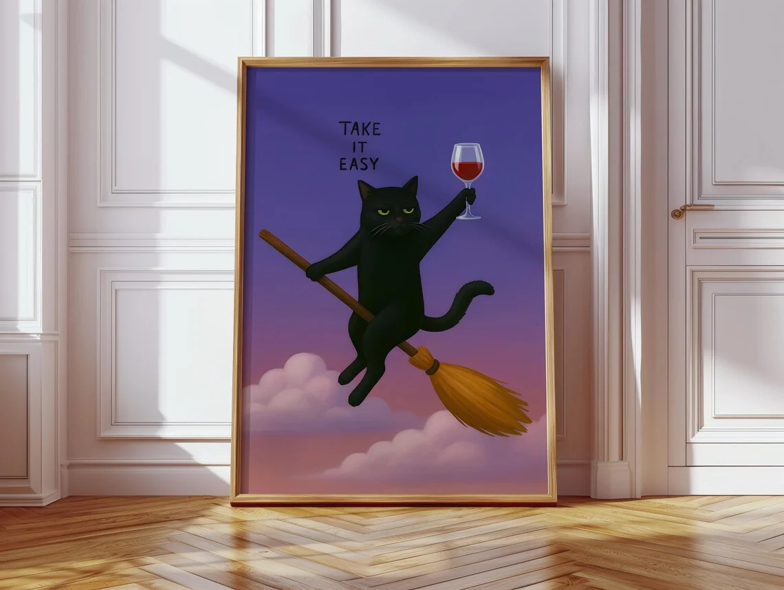 Arte de Parede Gato Mágico Despreocupado - Impressão em Gradiente Quente de um Gato Preto Aproveitando o Lazer, Combinando Vibrações Místicas com um Estilo Descontraído