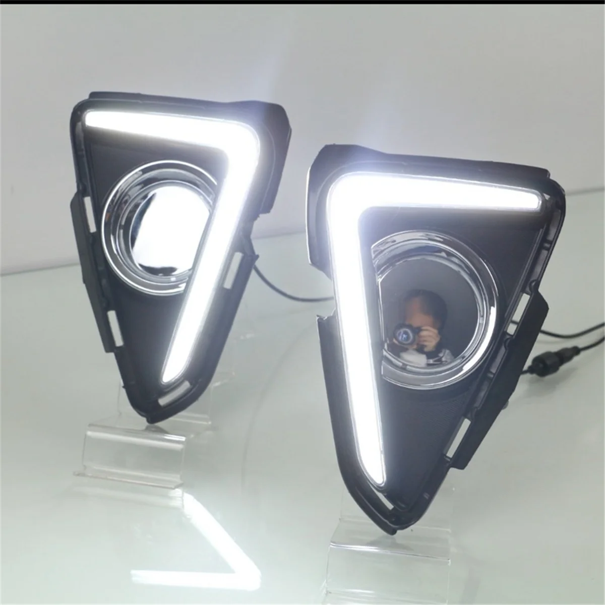 LED النهار تشغيل ضوء لتويوتا RAV4 2016-2018 العنبر بدوره إشارة DRL الضباب ملحقات المصابيح