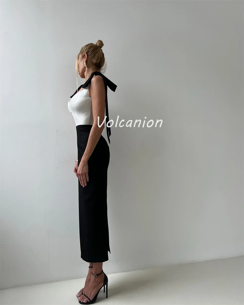 カスタマイズされたモダンなスタイルのサイズが利用可能ジャージーボウリボンシャーリングストレートティーレングスドレスオーダーメイドオケージョンドレス複雑