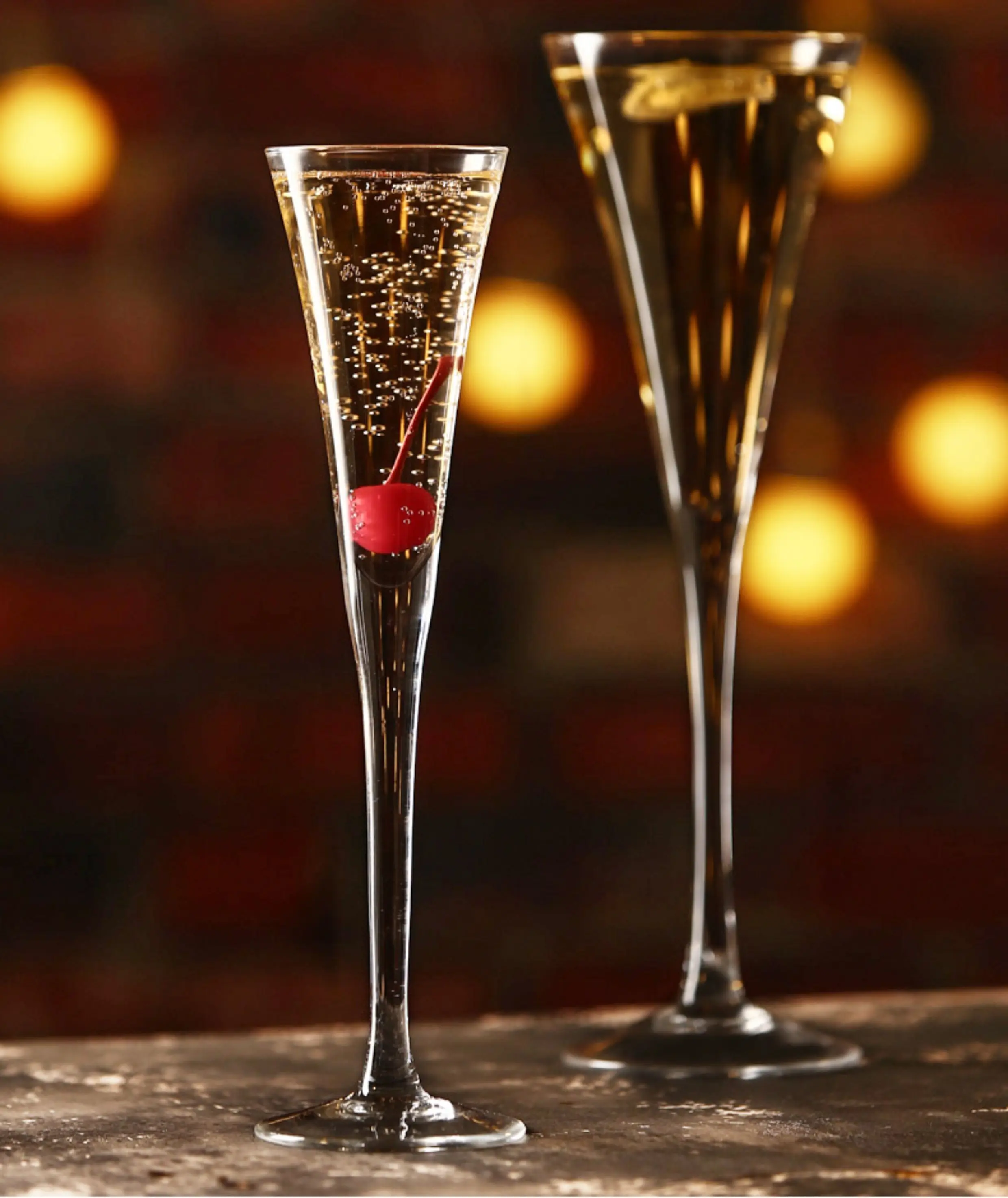 Transparent Crystal Champagne Glass V-shaped Creative Martini Glass Wine Soaking Cup Cocktail Glass Red Wine Goblet