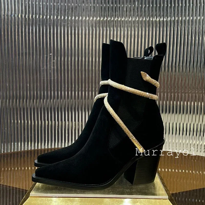 女性用スエードカウブーツ,ゴムバンド,四角いヒール,金属製のヘビ型,絡み合った装飾,短いブーツ,秋と冬