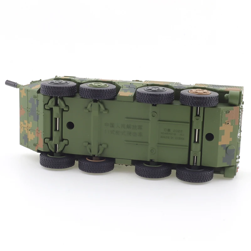 XCARTOYS 1/64 11 Wheeled Armored Assault Vehicle Green Camouflage Car Alloy Vehicle Diecast Model Kids Xmas Gift Toys for Boys