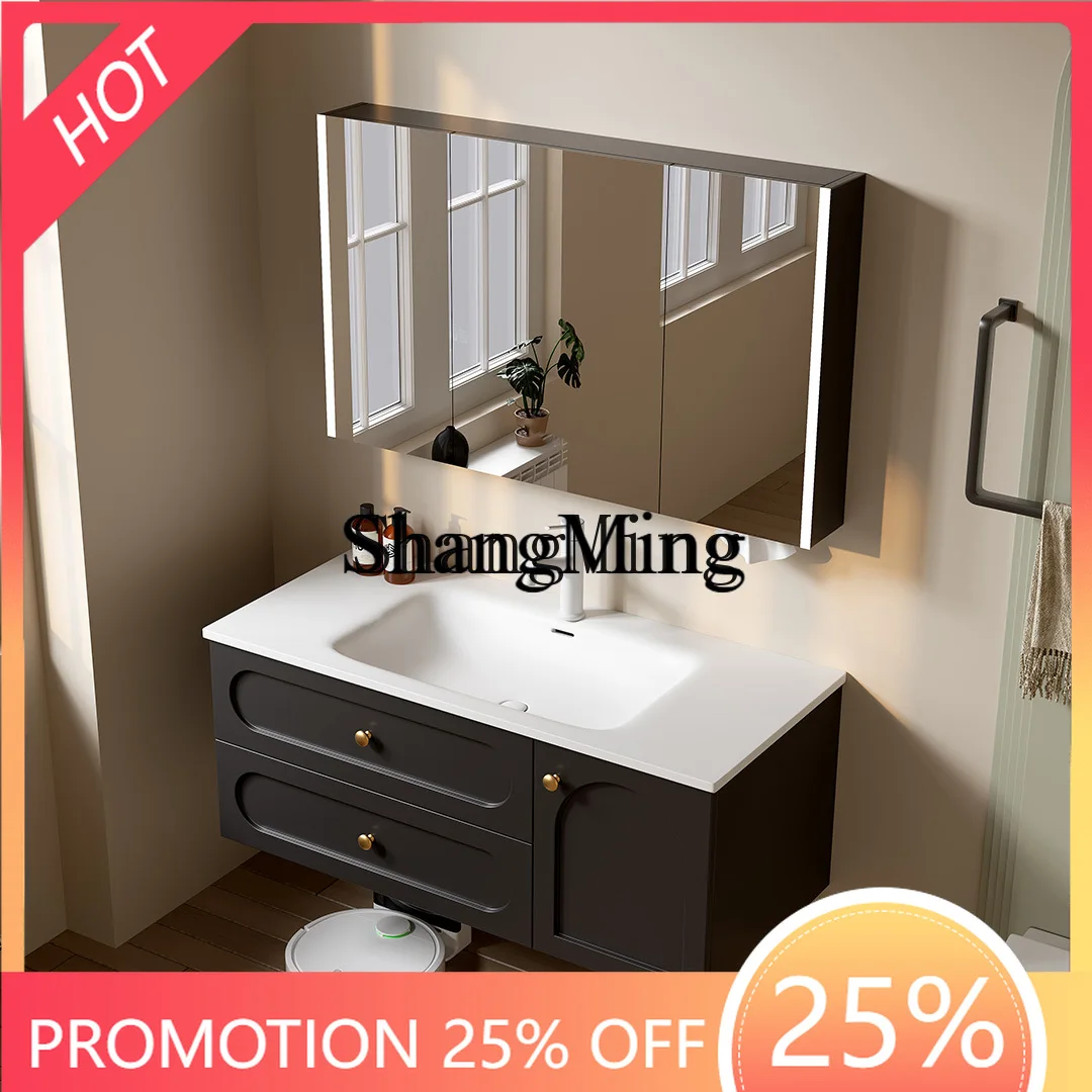 

Красивый комбинированный шкаф для ванной из нержавеющей стали с раковиной из цельной керамической плиты без швов.