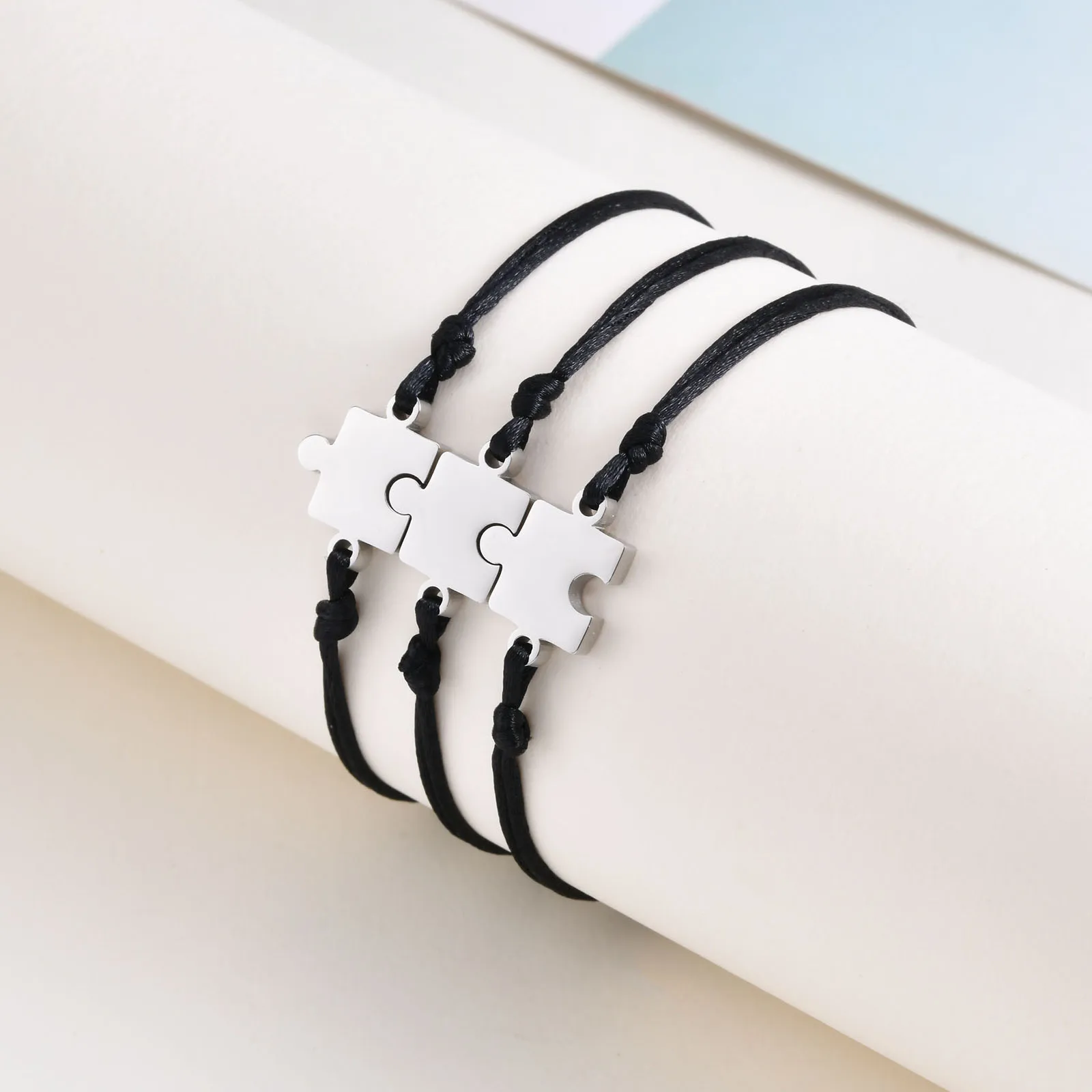 

Woven Black Rope Jigsaw Bracelet for Women Men Customized Friendship Bracelets Mother Father Valentine's Day Birthday Jewelry