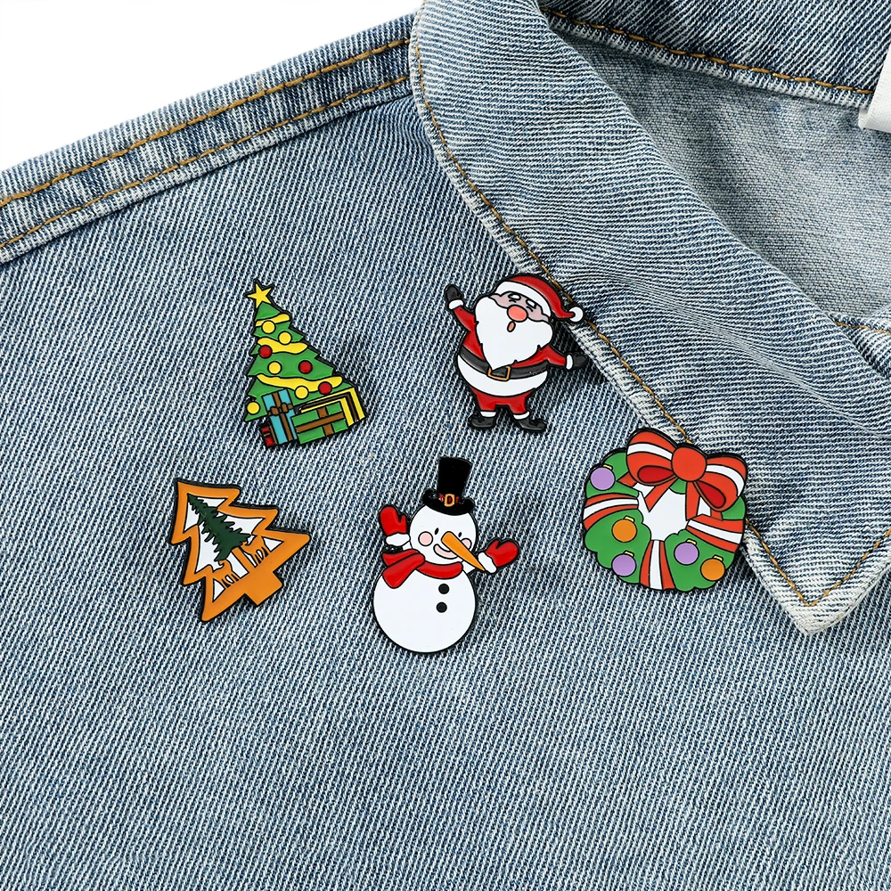 5 Pcs Christmas Brooch Fashion Snowman Enamel Pin Christmas Tree Metal Badge Backpack Clothing Jewelry Festival Gift