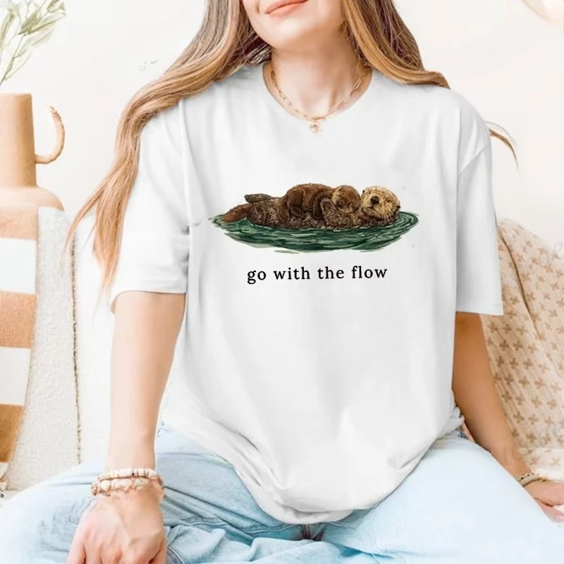 New Go with The Flow Shirt,Cute Otter Print Women's T-Shirts,Sea Otter Lover Gift,Vintage Nature Graphic T-shirt,Ocean Life Tees