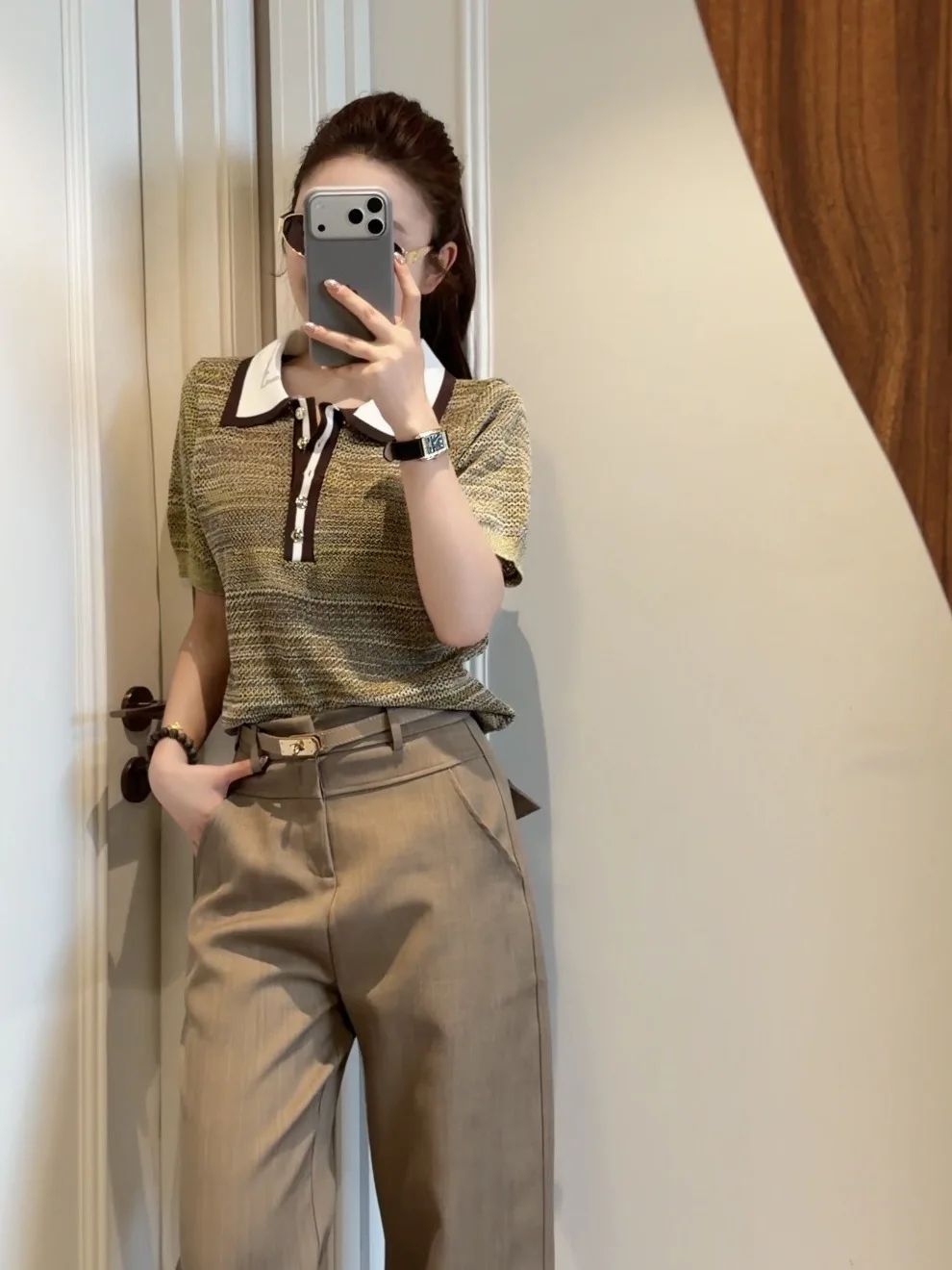 Summer 2026 New Style British  Neck Loose Hollow out Short Sleeve T-Shirt Women's Luxury Slim Fit  Color Fashion