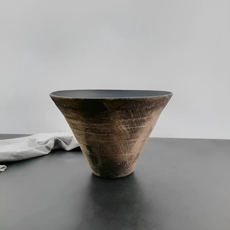 Modern Eastern Wabi-Sabi Style Ceramic Pottery Hat Plant Pots Terracotta Clay Handmade Green Plant Courtyard Window Display