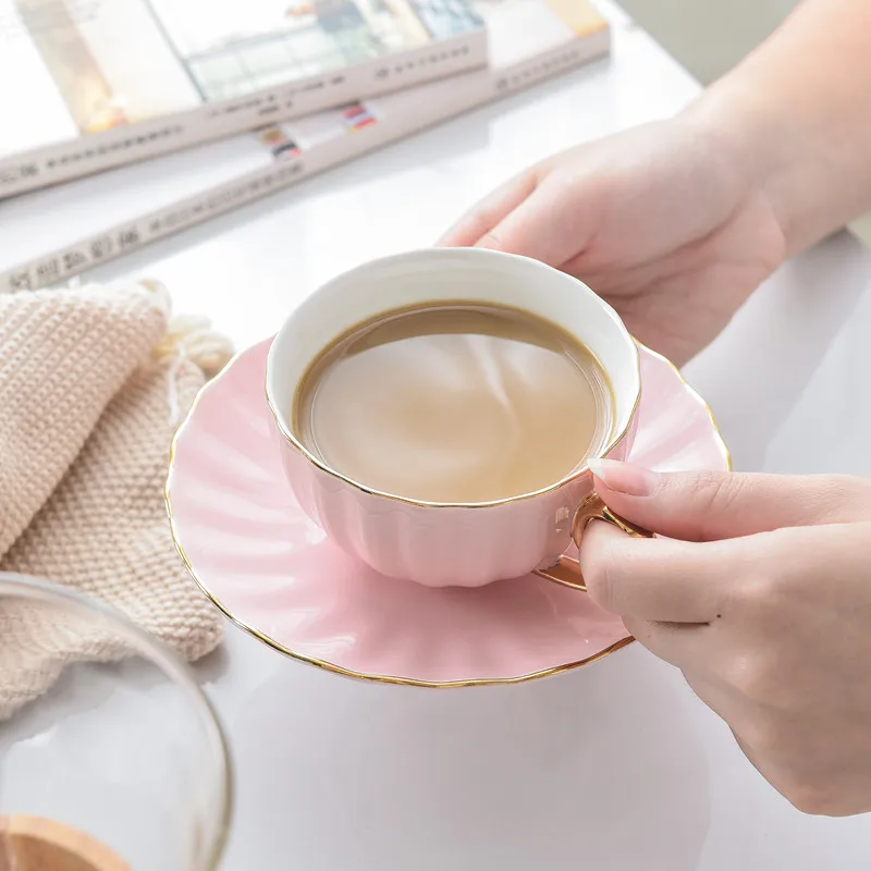 Pink Cute Creative Porcelain Cup And Saucer Ceramics Coffee Cup Simple Tea Sets Modern Design Home Flower Red Tea Cup