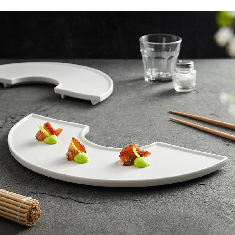 

C-shaped Dining Plate Nordic Home Ceramic Dessert Restaurant Food Decoration White Main Dish Steak Cutlery