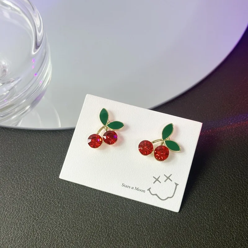 Pendientes de cereza dulce para mujer, pendiente de tuerca de fruta de cereza roja, chica linda, Simple, edición exquisita, joyería de diseñador de