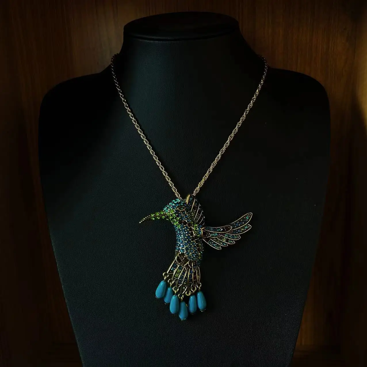 Fashion classic animal hummingbird vintage necklace earrings