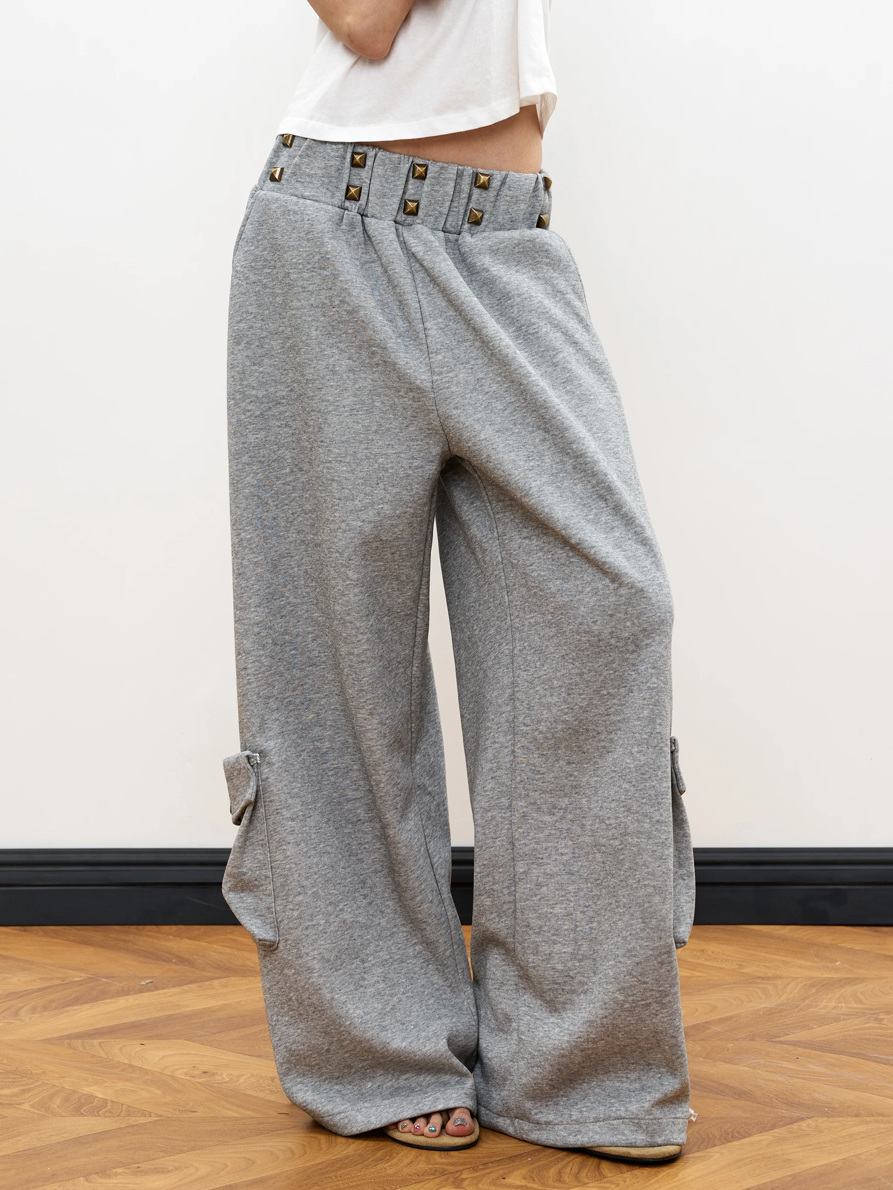 JUNECUT Millennium Trendy Rivet Waist Multi-Pocket Casual Pants Women Design Sensible Wide Leg Floor-Length Sweatpants