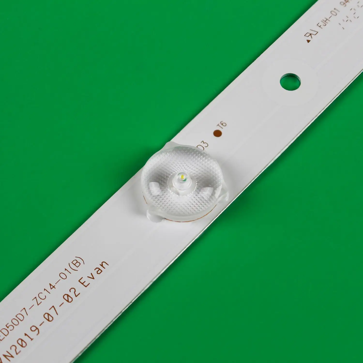 LED 백라이트 스트립 7 램프 LED50A900 D50MF7000 LD50U3000 라이트 바 LED50D7-ZC14-01 (B) 30305000204 스크린 V500HJ1-PE8