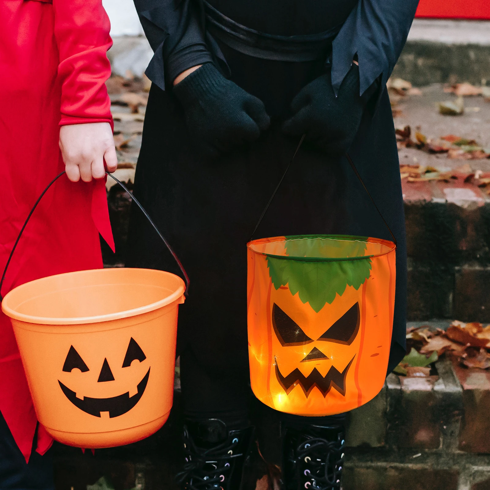 

2 Pcs LED Candy Bags Goodie Halloween Buckets Multifunction Baskets Polyester Pumpkin with Handle for