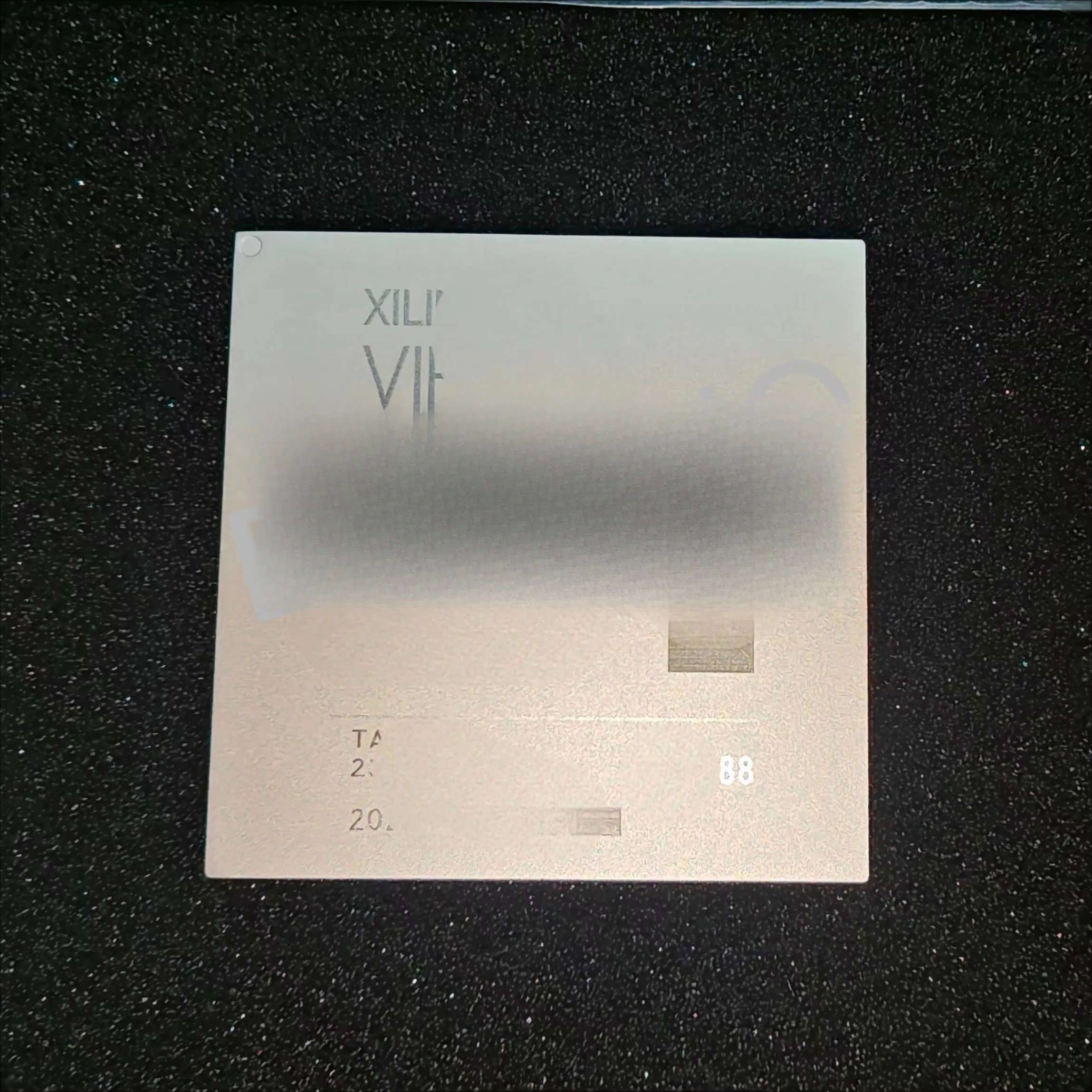 FPGA XC5VLX85-2FF676I Development Board Original New Integrated Circuit Microprocessor IC XC5VLX85