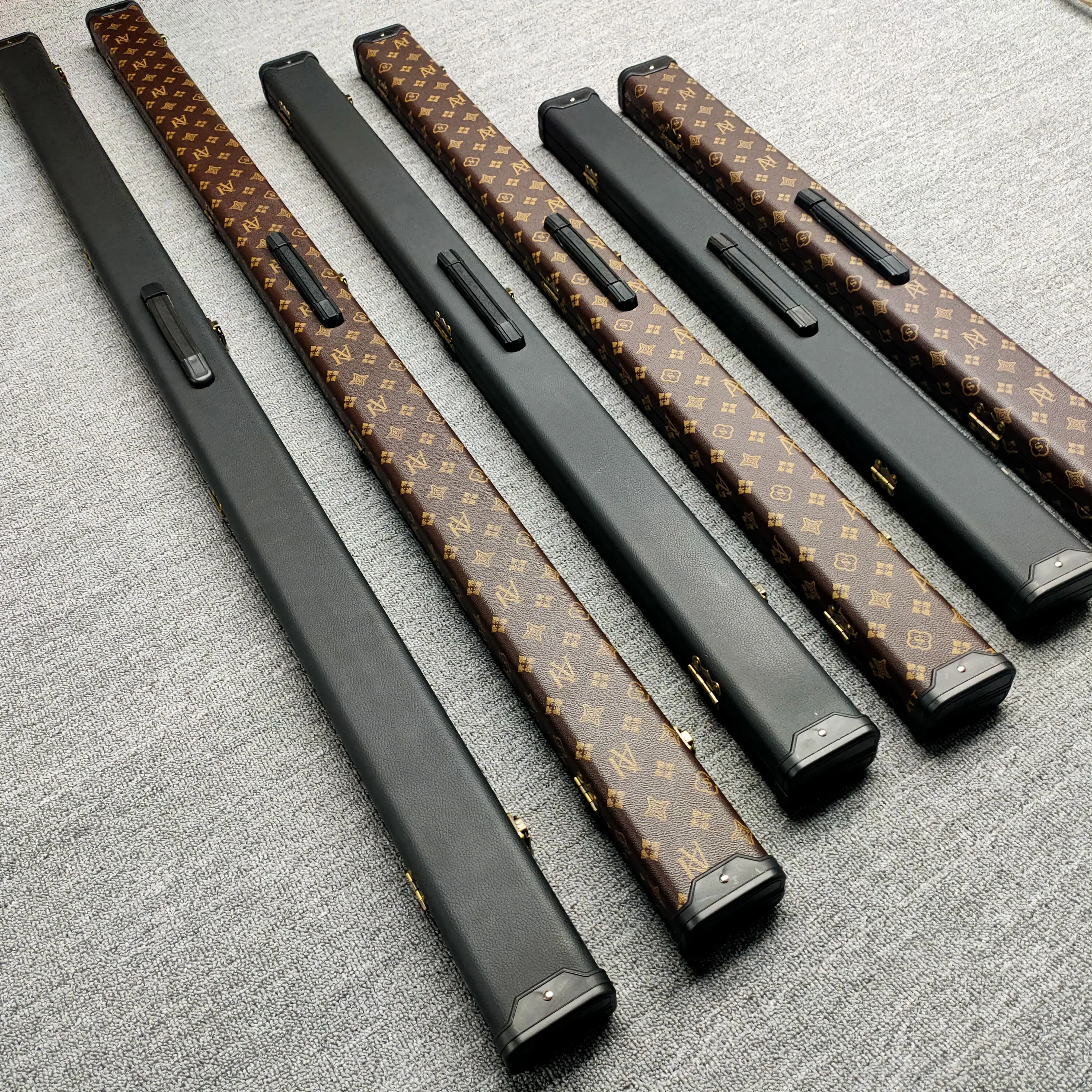 snooker-billiard-stick-case-durable-plastic-steel-box-body-pu-outer-skin-sponge-inner-liner-one-piece-billiard-stick-box
