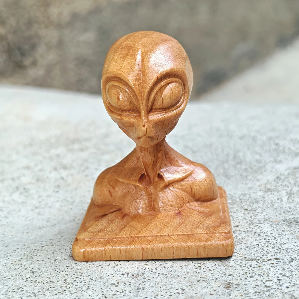 Wooden Alien Figurine, Artistic Style, Modern Style, Suitable for Housewarming Gifts, Holiday Decorations, New Year Gifts, Back-To-School Season Gifts, Home Decor, Party Decorations, Office