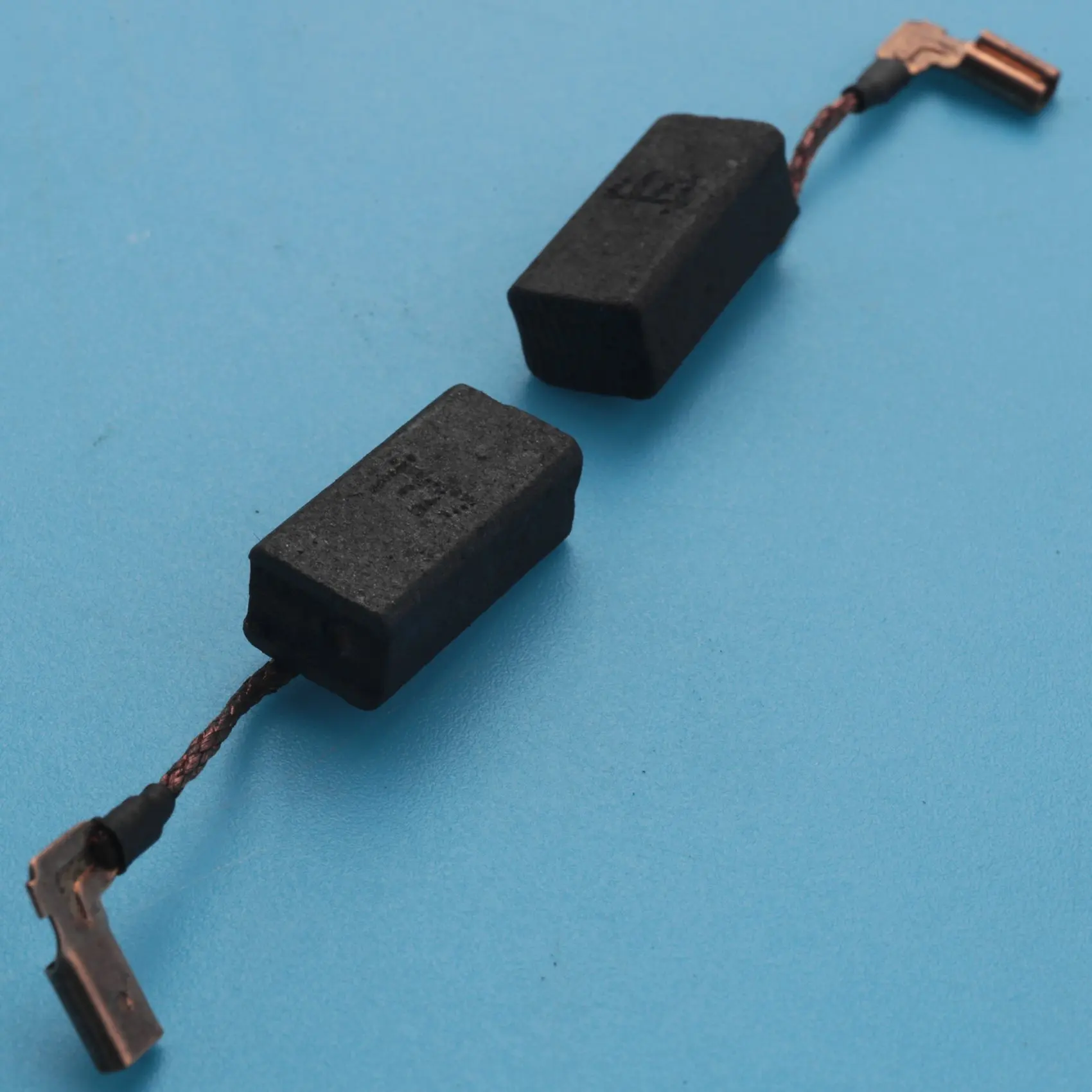 Угольные щетки DT95, 10 шт., для DeWALT N183725 DWE4057 DWE4056 DWE4051 DWE4050 DWE4157 DWE4884