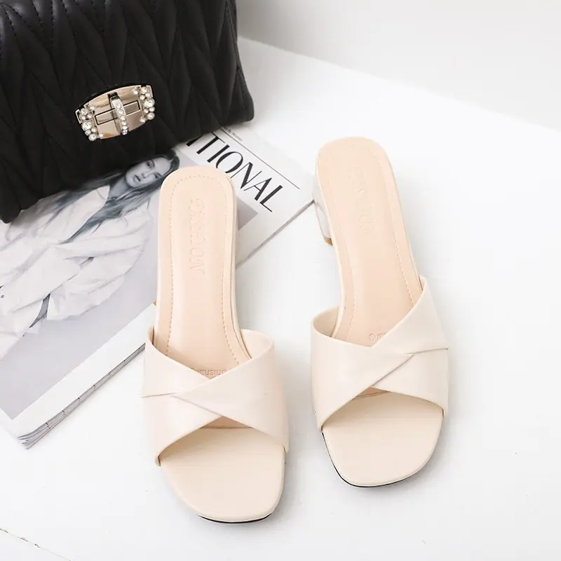 2024Summer New Fashion Open Toe Solid Color Simple Leather Surface Candy Color Large Slippers Square Heel Shoes Women