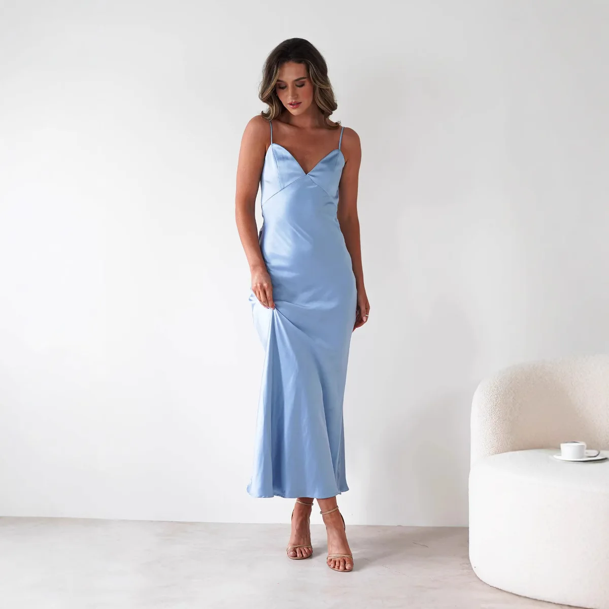 Abito senza spalline Faionable con design a cravatta Ba snellente in vita in poliestere satinato Nuovo arrivo estivo dalla Cina