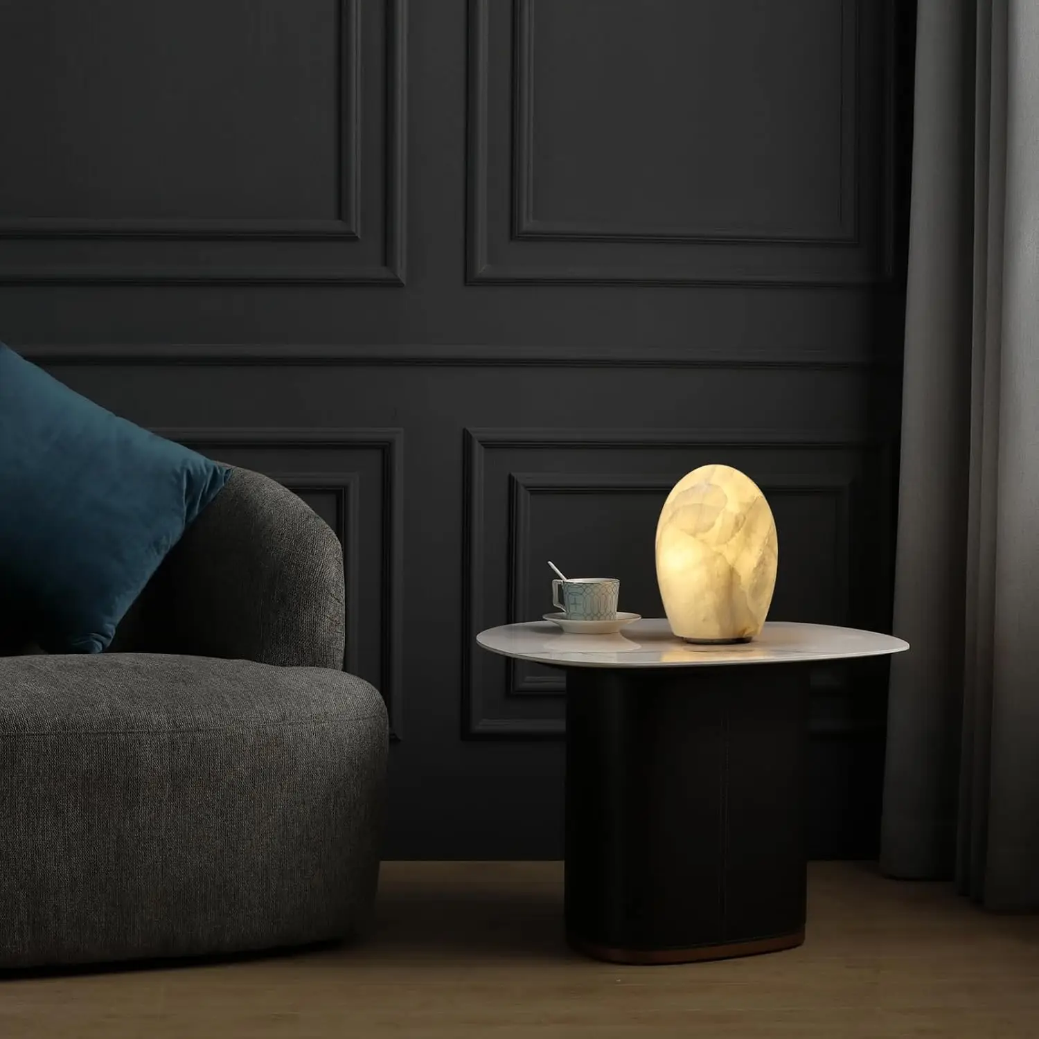 Lampada in cristallo di calcite realizzata a mano con bagliore ambrato dimmerabile, struttura naturale unica per l'arredamento della camera da letto