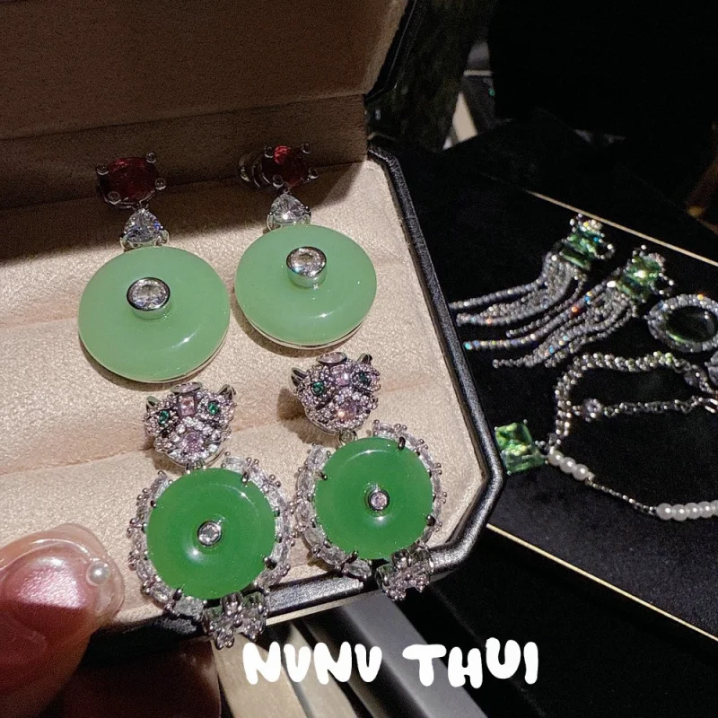 

Jewelry Palace Ruyi Peace Buckle Chalcedony Earrings New Chinese Style Green Chalcedony Lion Dance Zircon Earrings Suit
