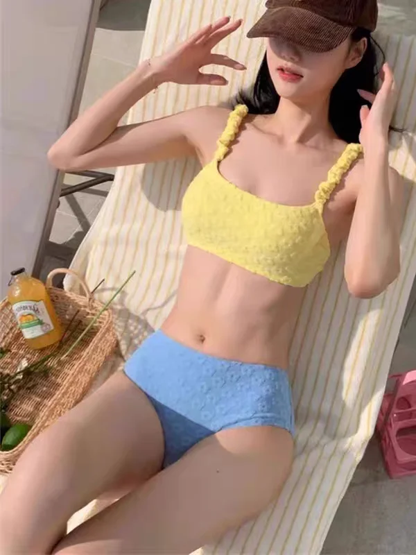 

Sexy Pure Desire 2026 New Bikini Swimsuit Women's Trendy Split-Sexy Thermal Spring Bathing Suit High-End Feeling Triangular B...